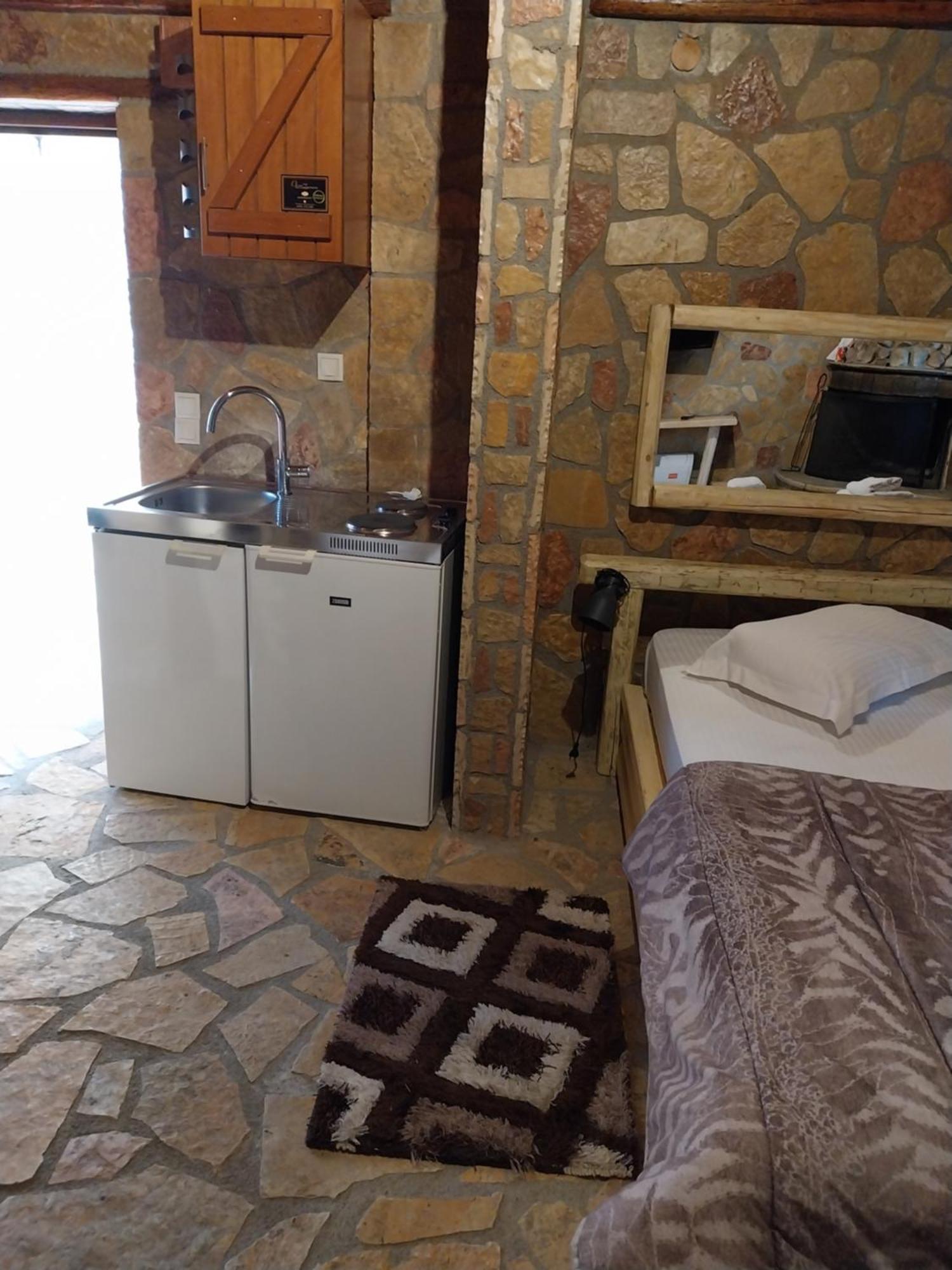 Vip Kalavrita Apartment Exterior photo